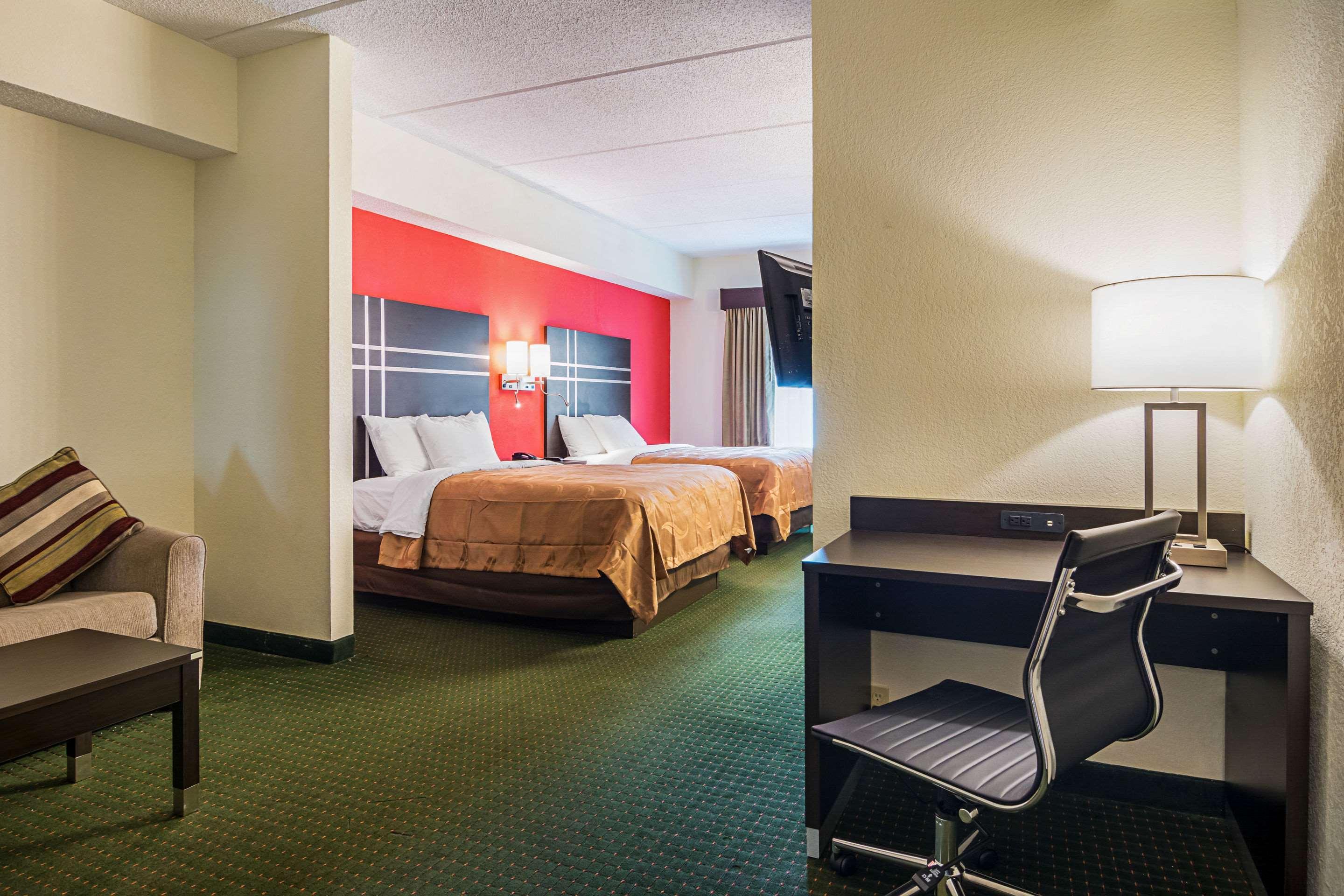 Quality Suites Atlanta Airport East Forest Park Eksteriør bilde