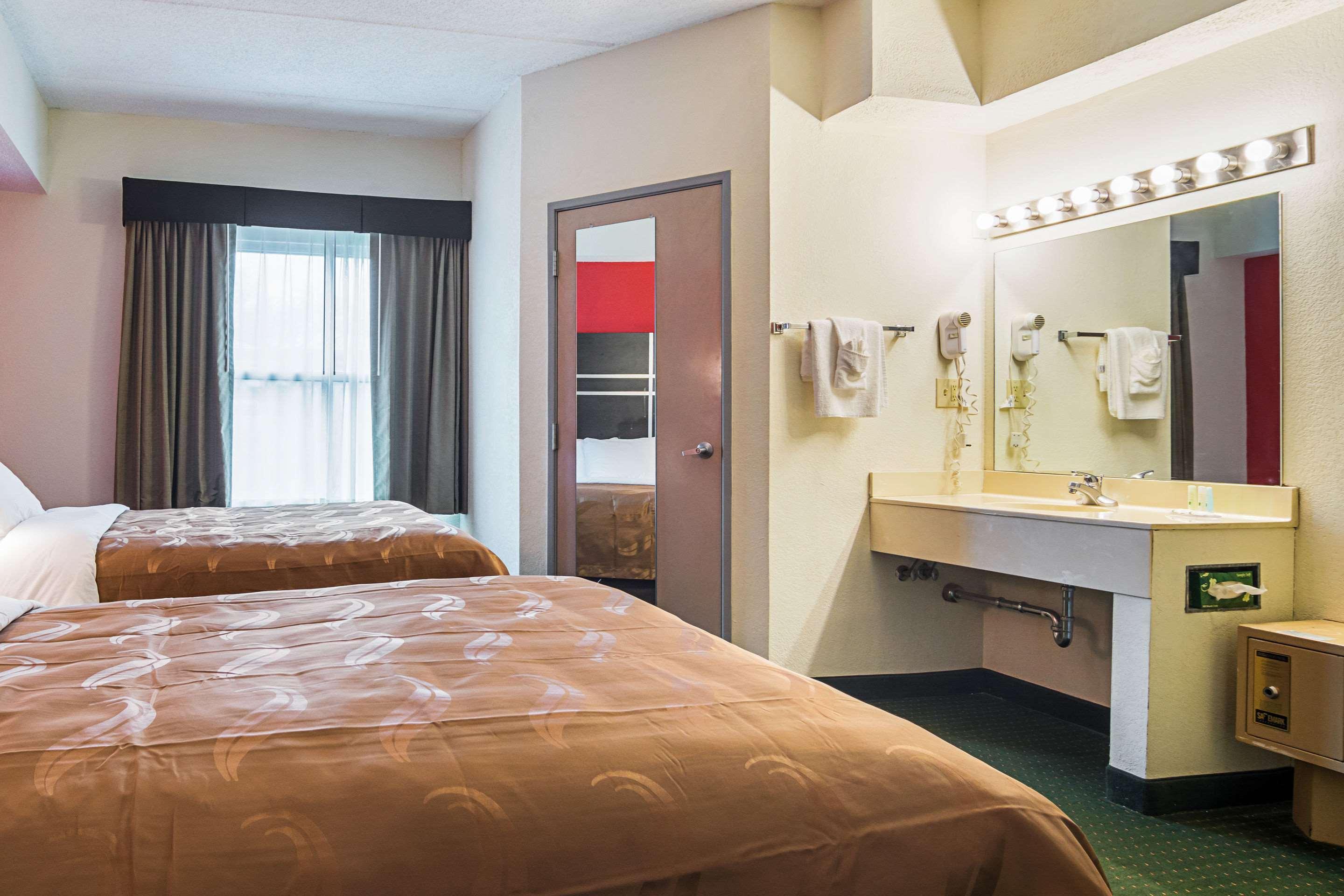 Quality Suites Atlanta Airport East Forest Park Eksteriør bilde