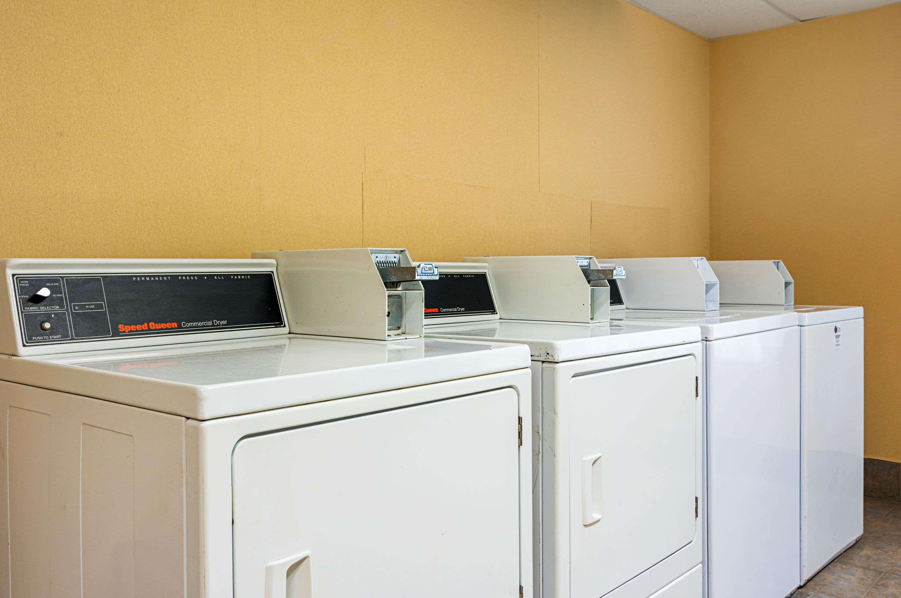 Quality Suites Atlanta Airport East Forest Park Eksteriør bilde